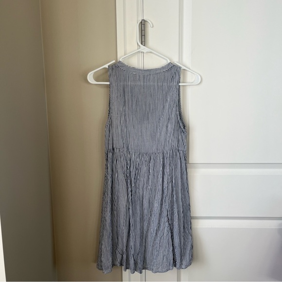 OLD NAVY Lace Up Sleeveless Swing Dress Size XS Petite - Picture 3 of 12